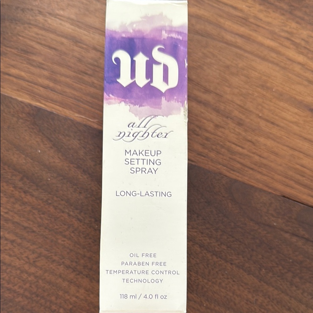 Urban Decay All Nighter Makeup Setting Spray - Purple and White